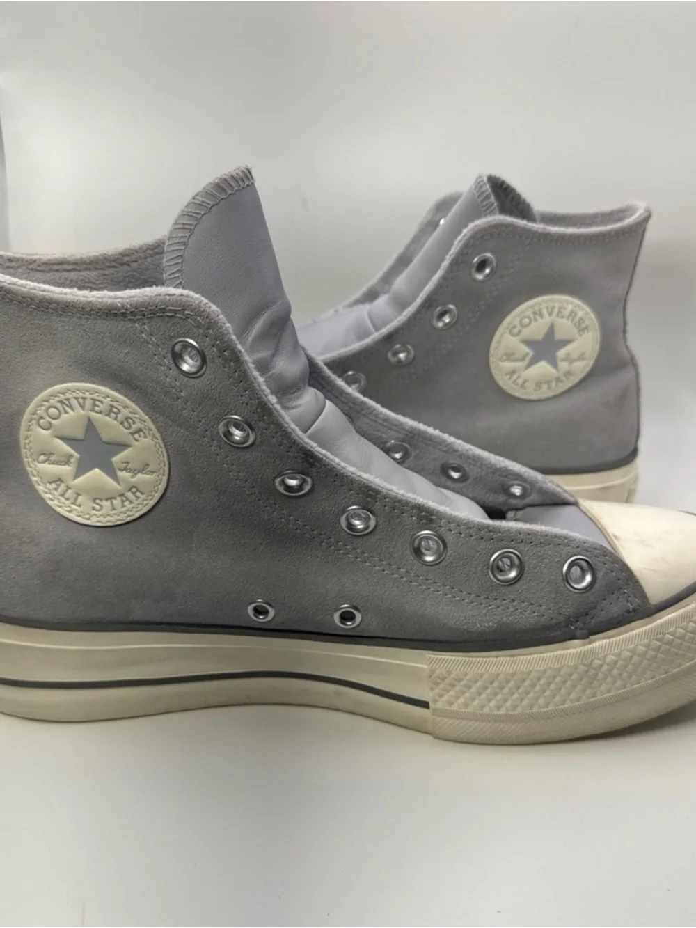CONVERSE Chuck Taylor All Star Lift Platform Suede Grey A03251C Women Size 8.5 - Picture 2 of 6